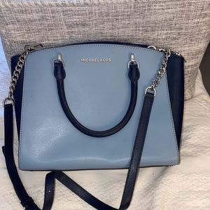 AUTHENTIC - Michael Kors Purse